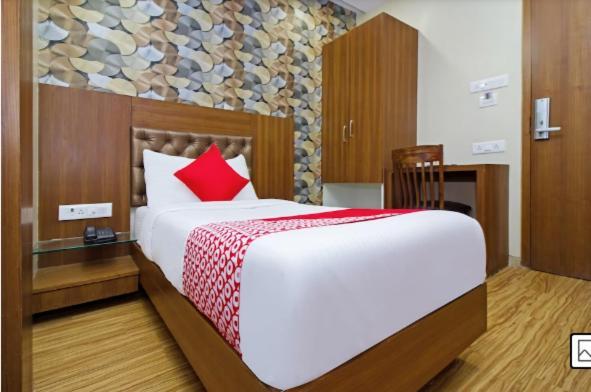 Hotel A Suites Mumbai Exterior photo